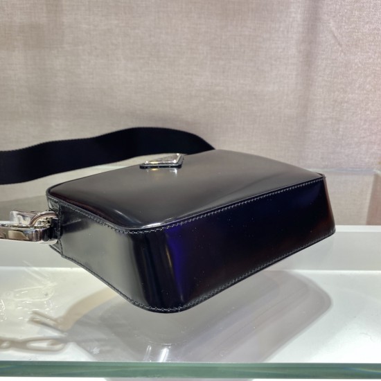 PRADA 1BH180 迷你包 CLEO 單肩包 PRADA 1BH180 迷你包 CLEO 單肩包
